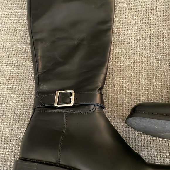 LIKE NEW LA CANADIENNE Waterproof Leather Boots! - Picture 5 of 12